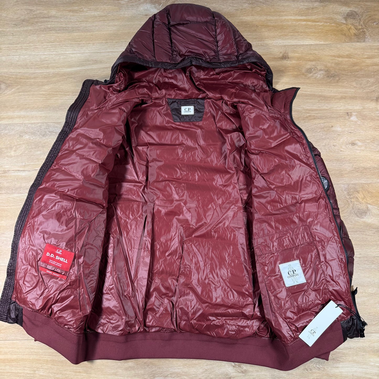 C.P. Company D.D. Shell Hooded Lens Down Jacket in Andorra - Red