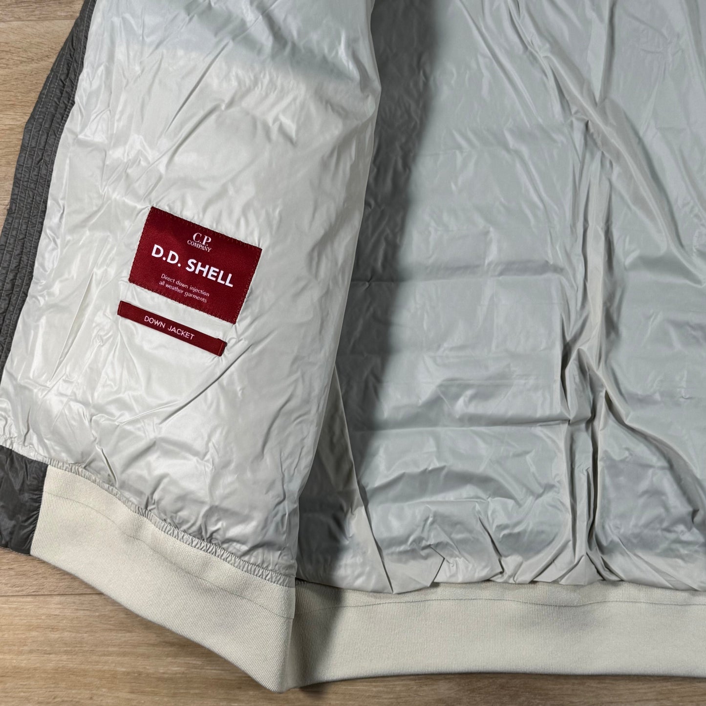 C.P. Company D.D. Shell Hooded Lens Down Jacket in Silver Birch
