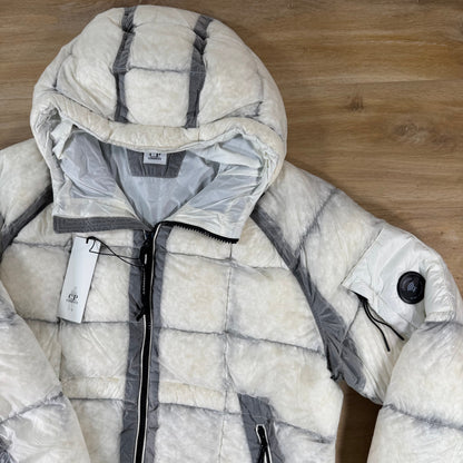 C.P. Company D.D. Shell Lens Puffer Jacket in Gauze White