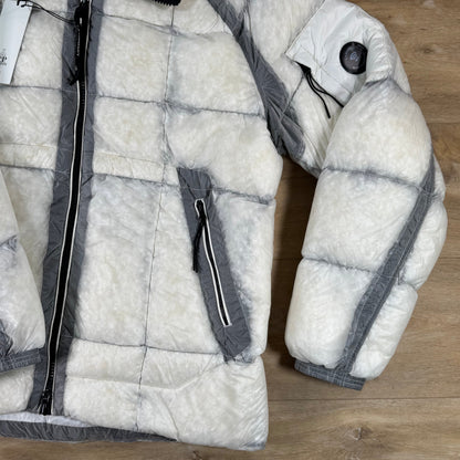C.P. Company D.D. Shell Lens Puffer Jacket in Gauze White