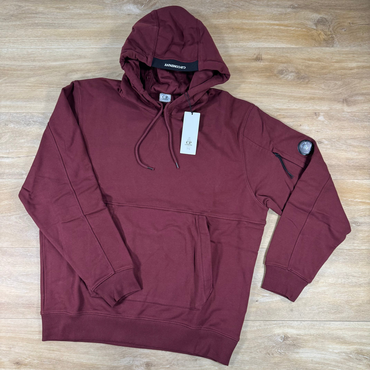 C.P. Company Diagonal Raised Fleece Lens Hoodie in Andorra - Red
