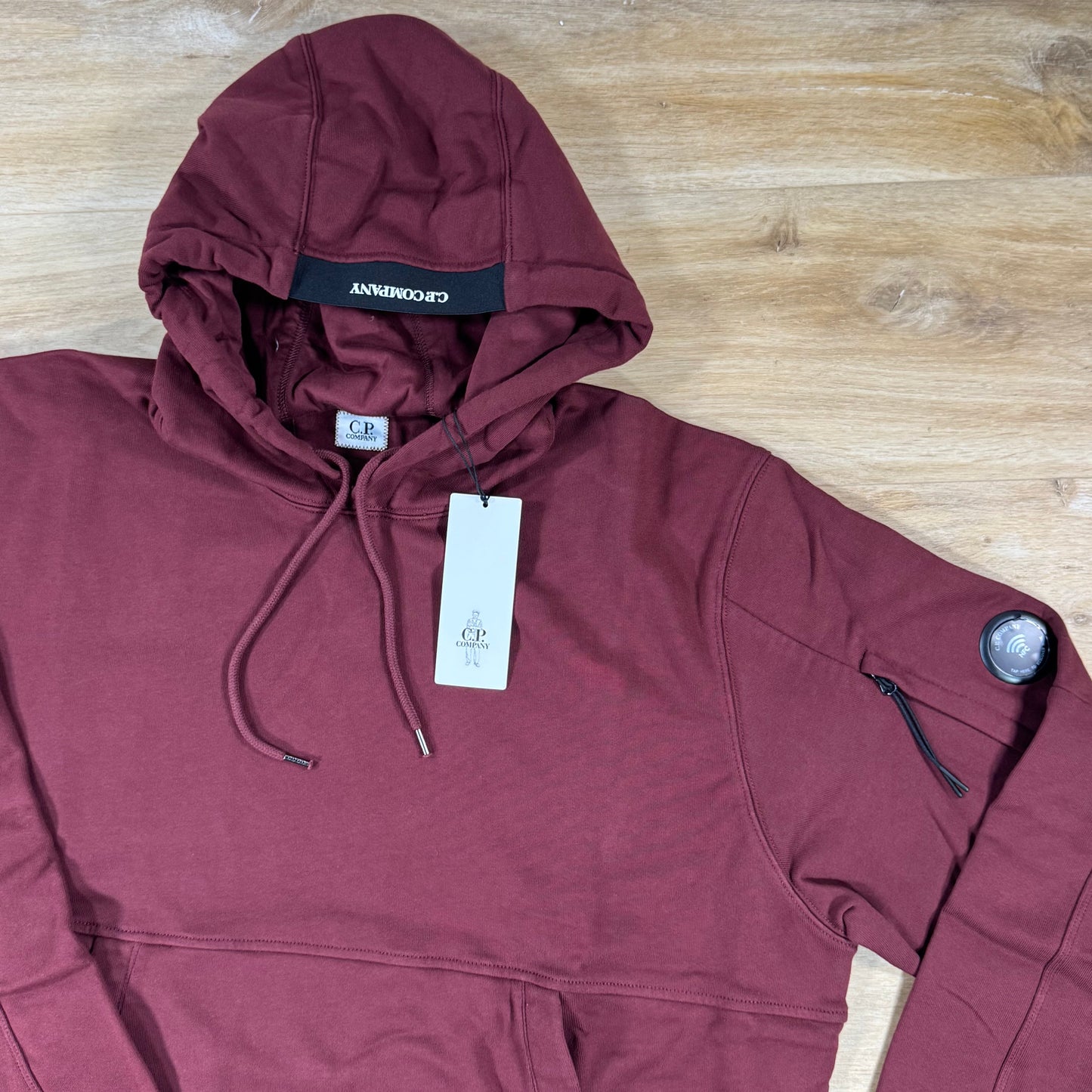 C.P. Company Diagonal Raised Fleece Lens Hoodie in Andorra - Red