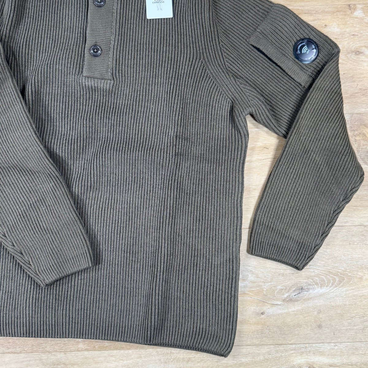 C.P. Company Full Rib Cotton Half Button Lens Sweater in Ivy Green