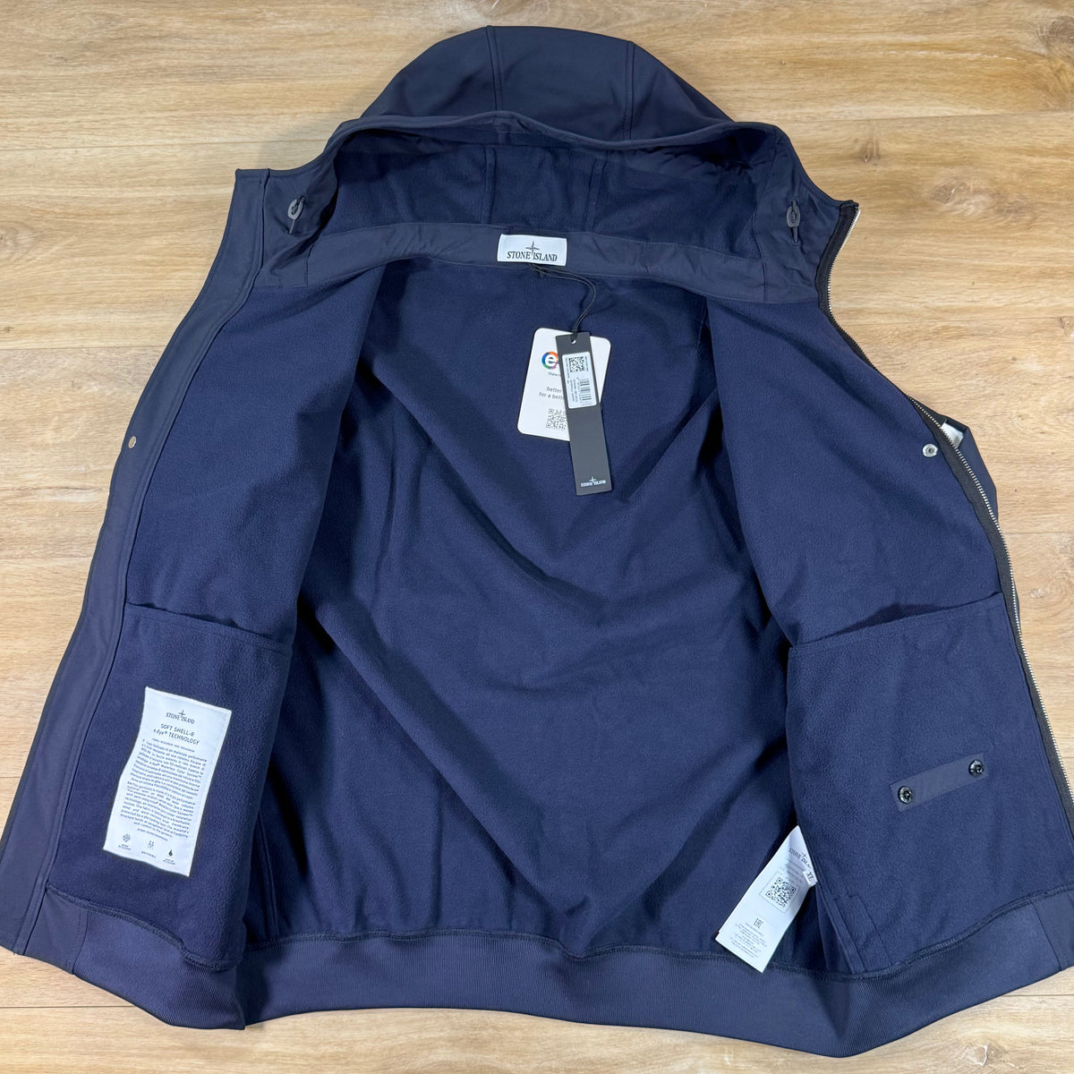 Stone Island Soft Shell-R Jacket in Navy