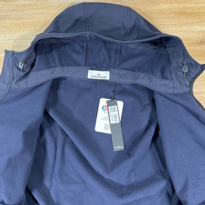 Stone Island Soft Shell-R Jacket in Navy