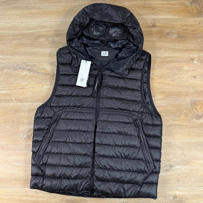 C.P. Company D.D. Shell Goggle Down Gilet in Black