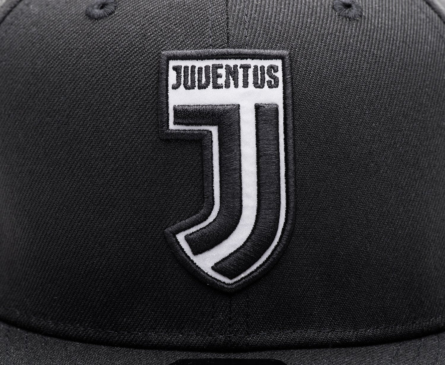 FI COLLECTIONS JUVENTUS DRIBBLING  SNAPBACK HAT-BLACK/WHITE