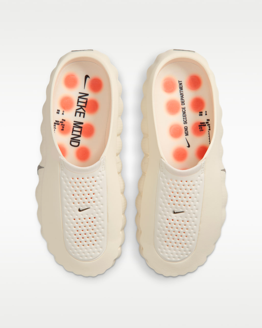 Nike Mind 001 Women's Pregame Mules(Runs small – size up)