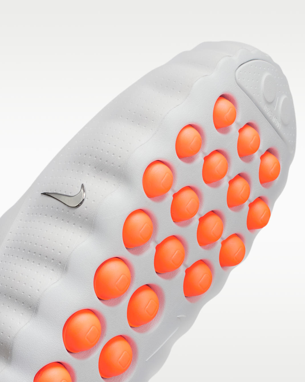 Nike Mind 001 Men's Pregame Mules(Runs small – size up)