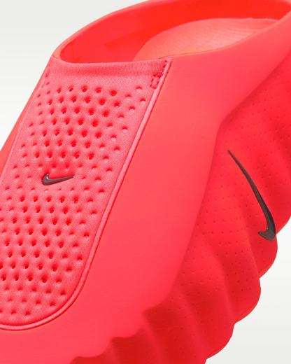 Nike Mind 001 Women's Pregame Mules(Runs small – size up)