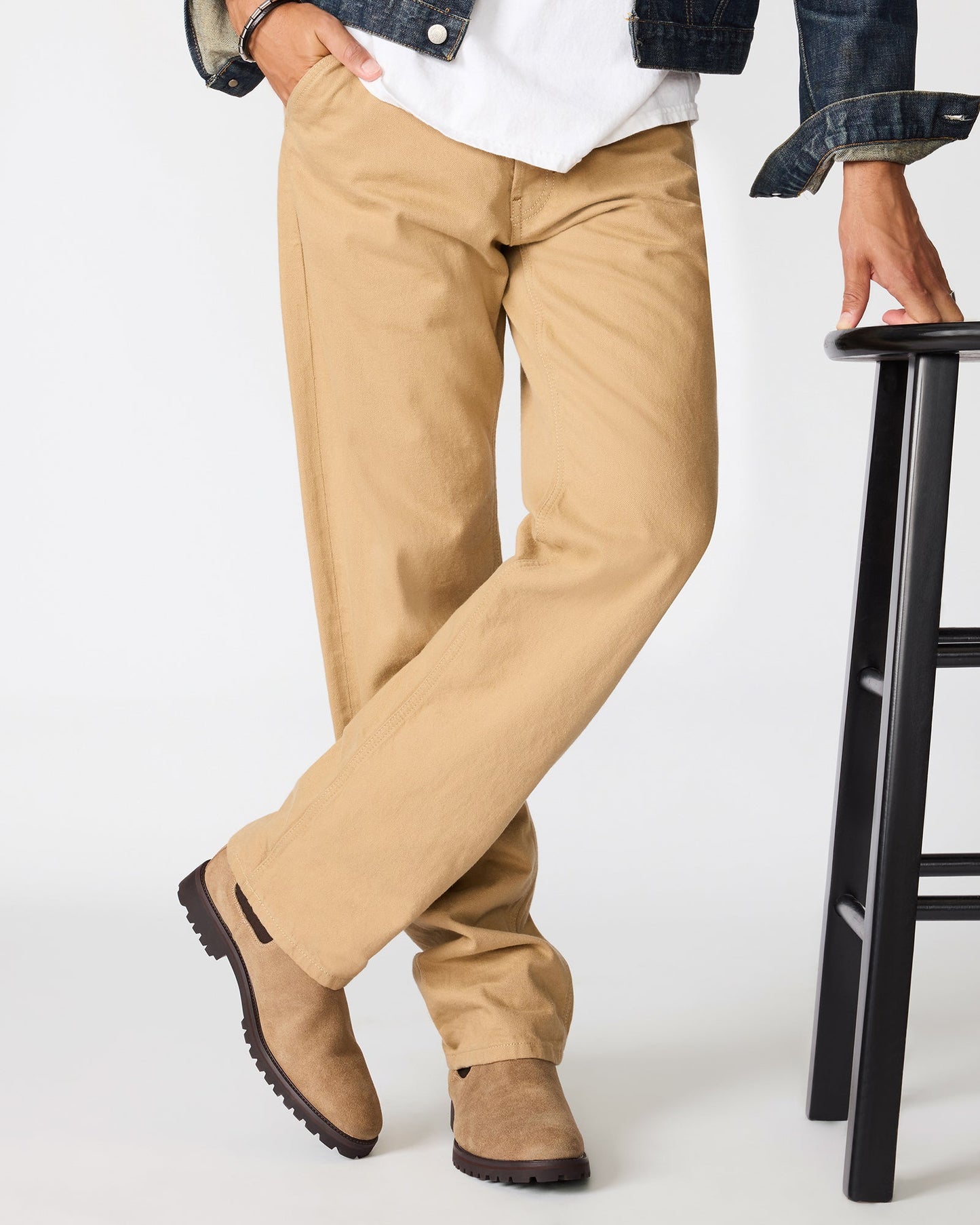 AUGUST TAUPE SUEDE