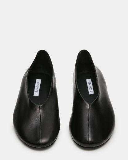 CYNTRA BLACK LEATHER