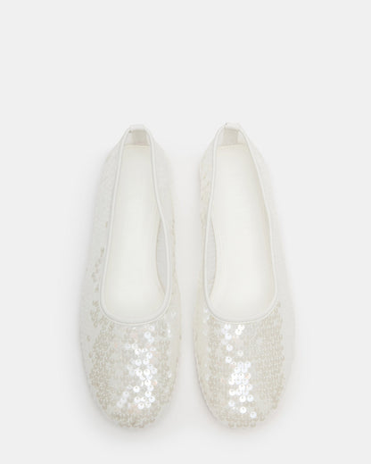 GARCELLE WHITE