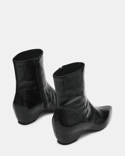 KARLSON BLACK LEATHER