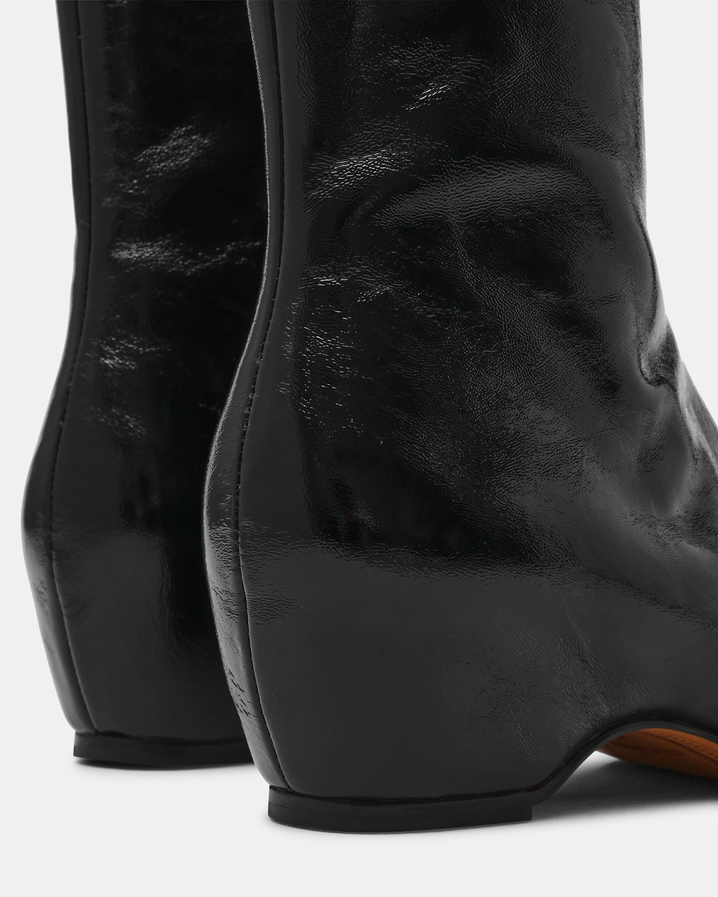 KARLSON BLACK LEATHER