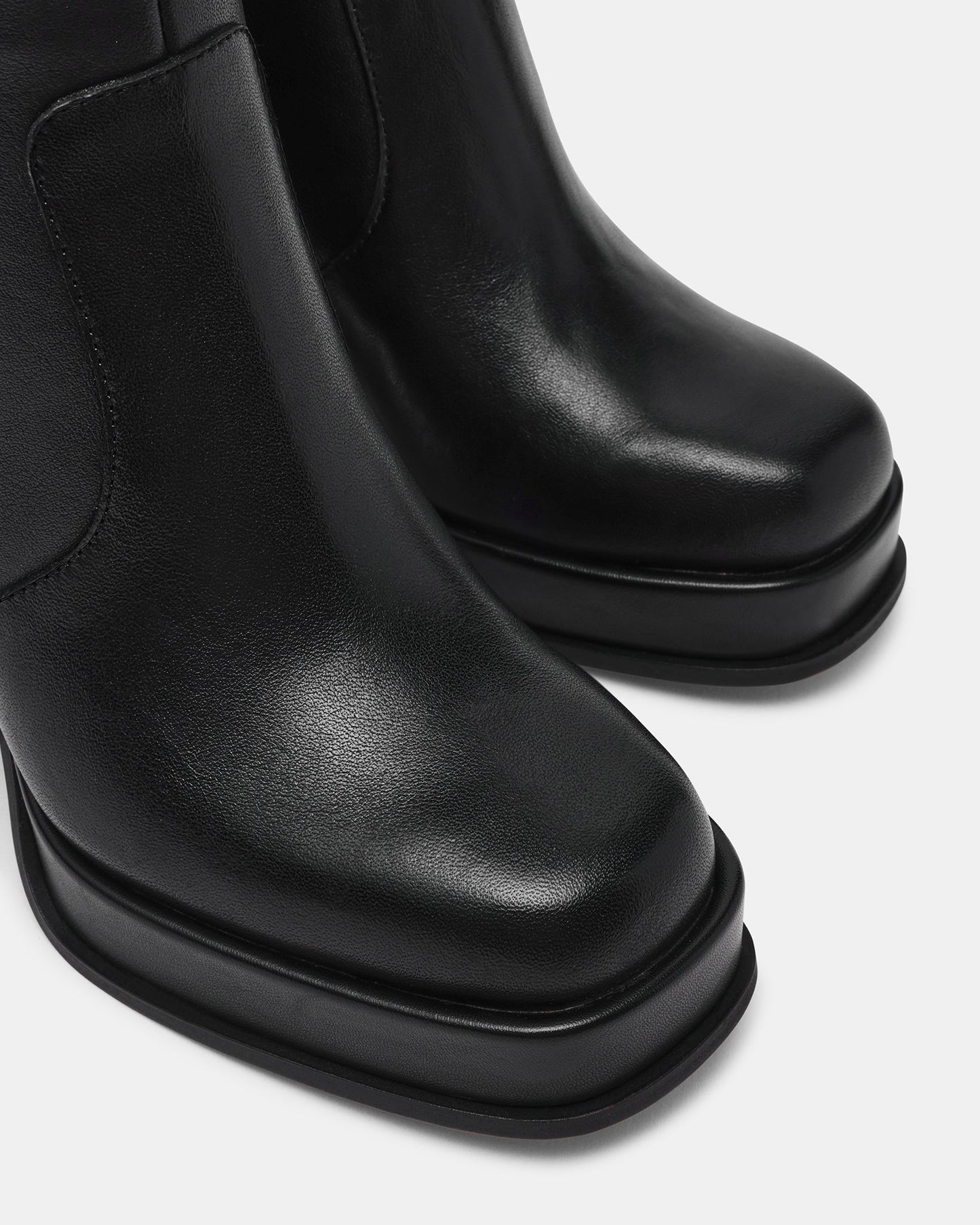 ODELIA BLACK LEATHER
