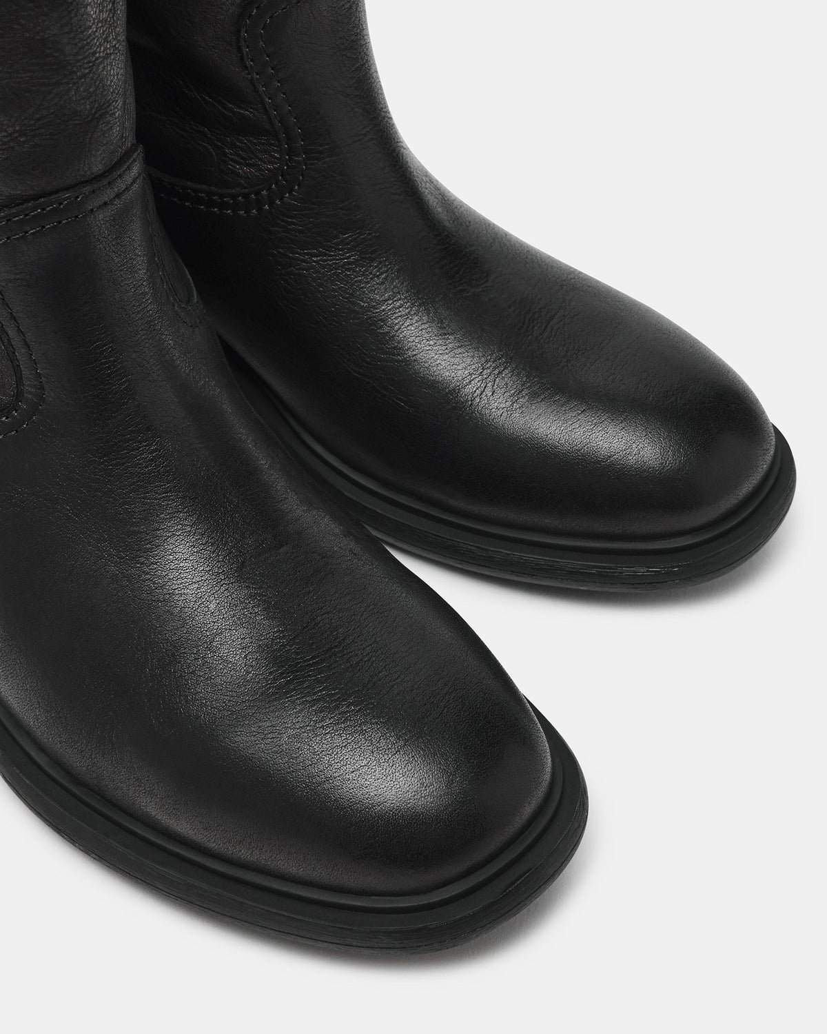 STRAY BLACK LEATHER