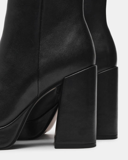 TYRA BLACK LEATHER
