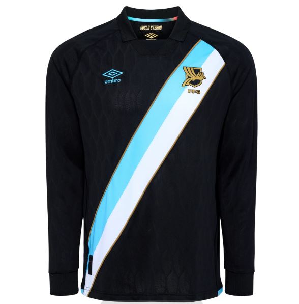 Umbro Men's Guatemala Authentic Away Long Sleeve Jersey 26/27