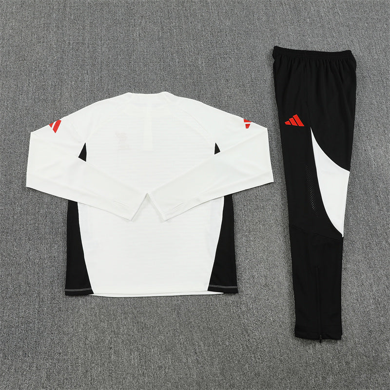 Liverpool Training Tracksuits 25/26 Football Kit Player Version