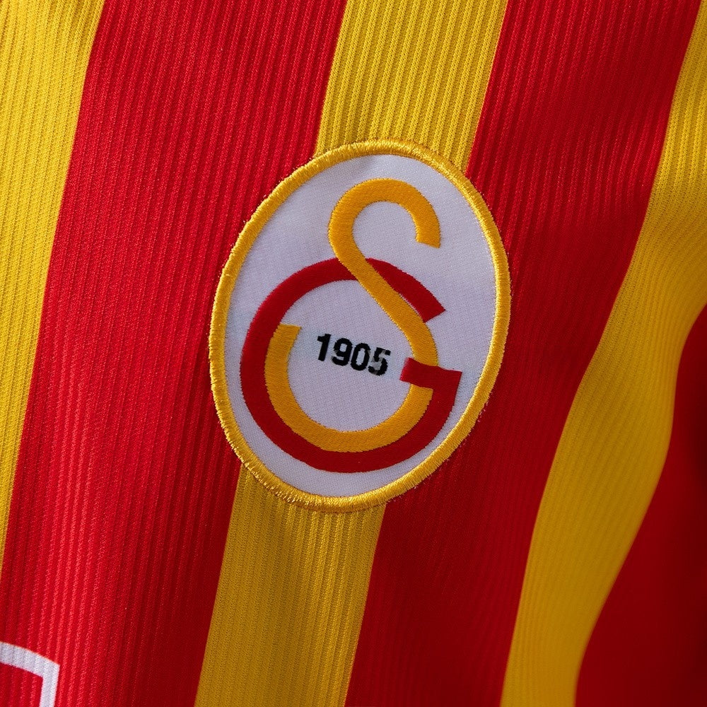 Galatasaray Jersey 1999-00 Home Retro Football Kit