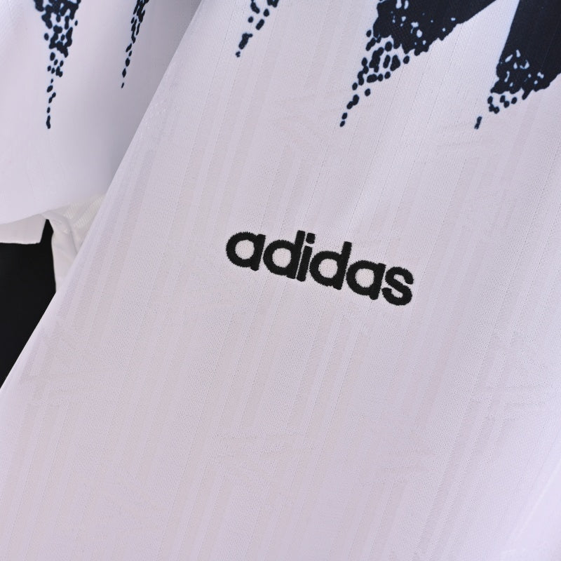Retro Liverpool Away Jersey 2001-02 Football Kit Soccer Jersey