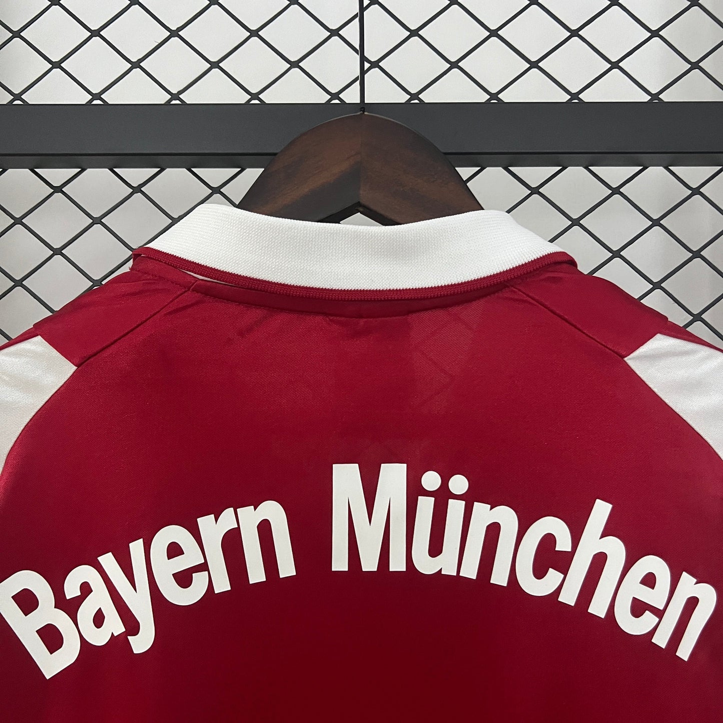 Retro Bayern Munich Jersey 2003-04 Home Football Kit Soccer Jersey