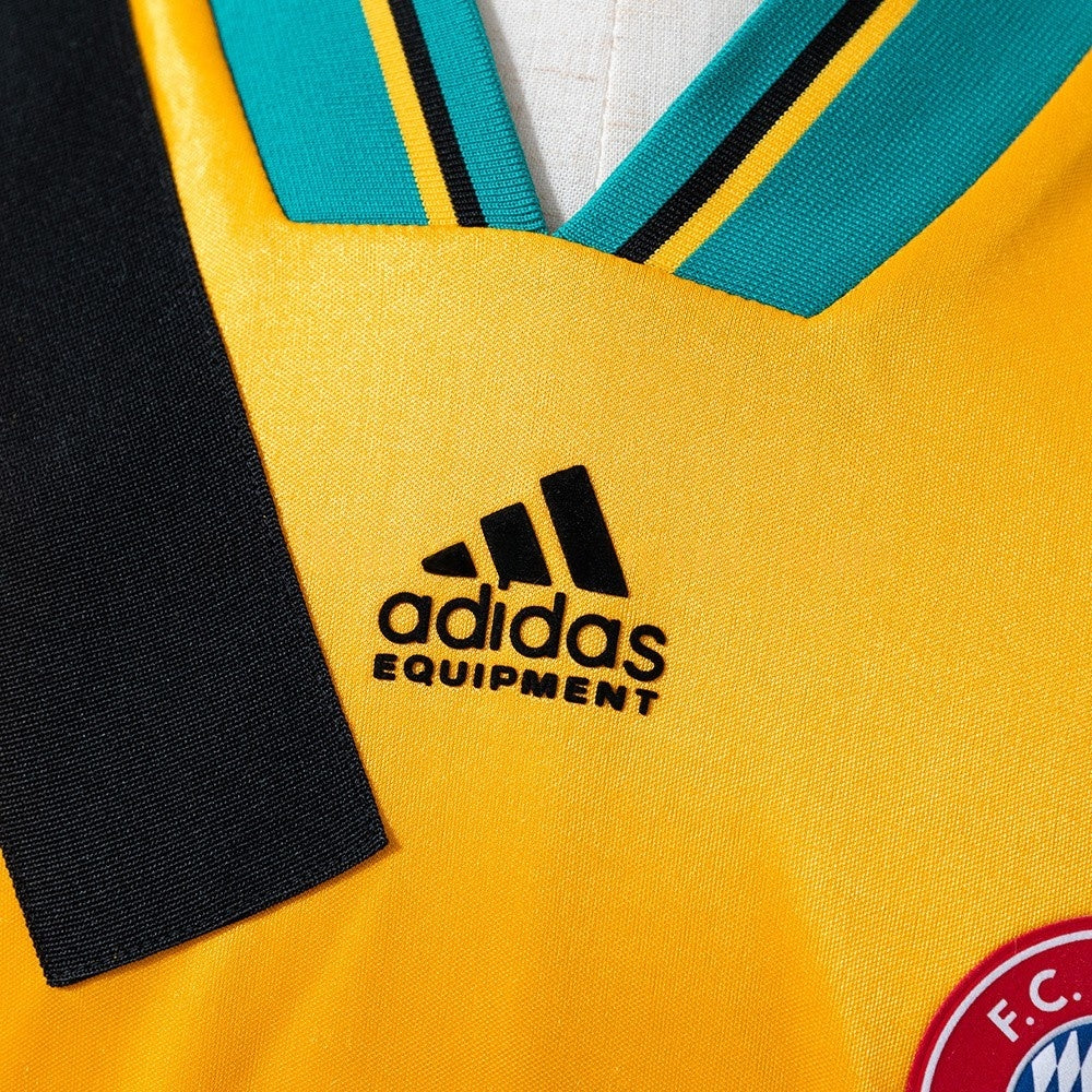 Bayern Munich Jersey 1993/95 Away Retro Football Kit