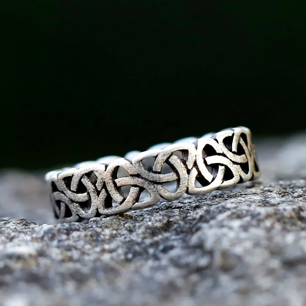 Celtic Knot Ring – Viking Eternity Norse Gothic Band for Alternative Styling, Collecting