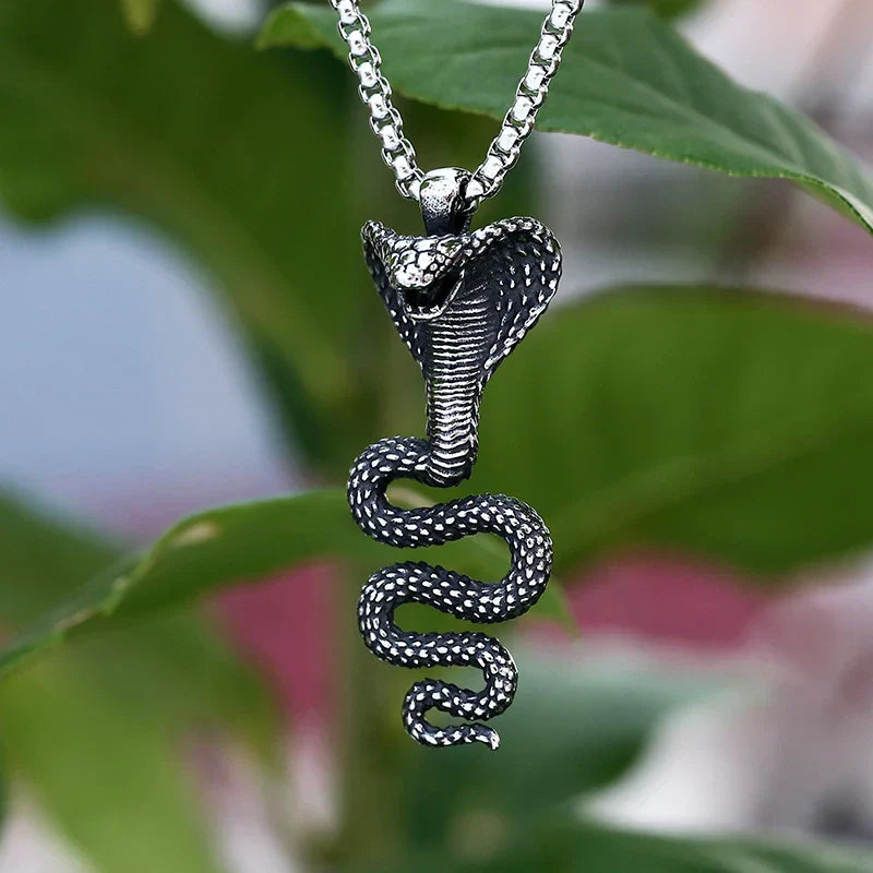 Cobra Snake Necklace – Gothic with 3D Pendant Punk Stainless Steel Box Chain