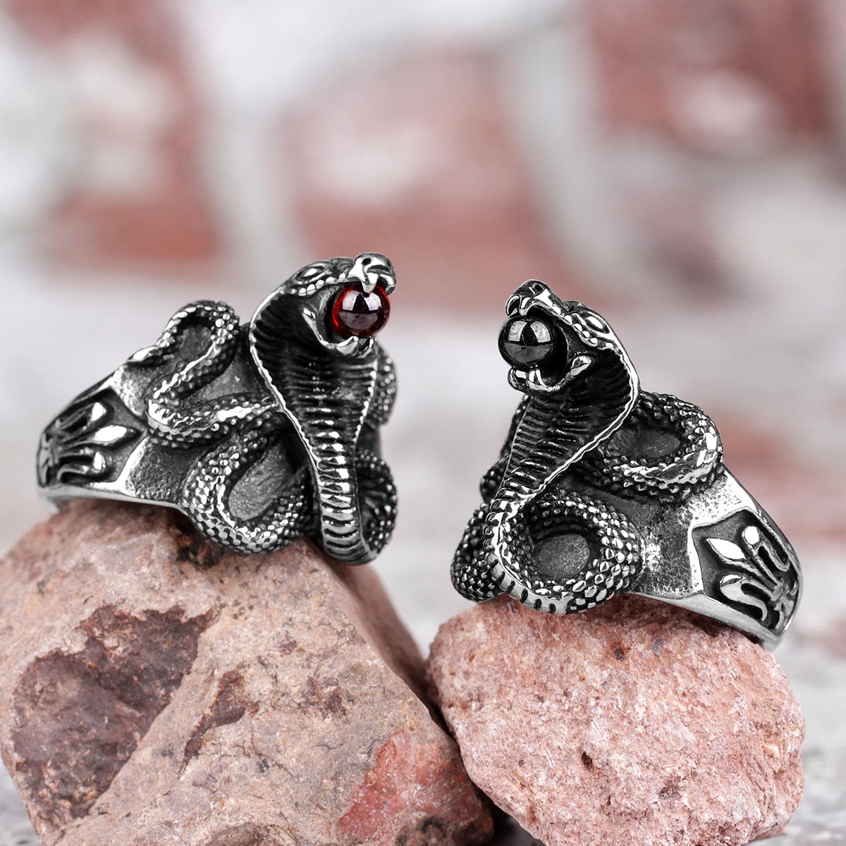 Cobra Snake Ring – Punk Rock Hip Hop Biker Gothic Statement for Alternative Styling