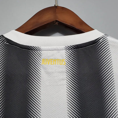 Juventus Retro Jersey 2011/12 Home Football Jersey Soccer Shirt