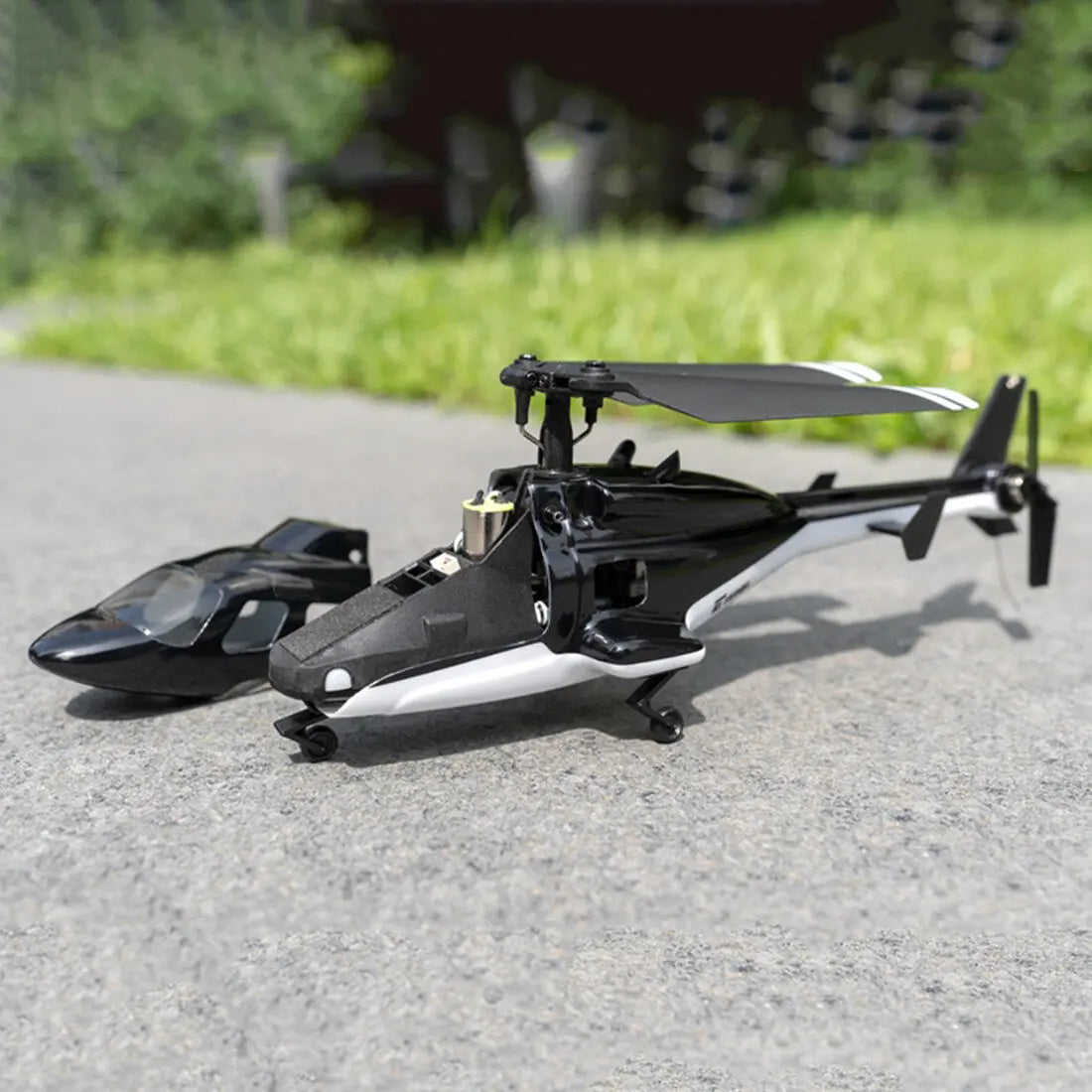ESKY 150BL V3 Mini Airwolf Scale 2.4G 4CH Altitude Hold FXZ Flybarless RC Helicopter RTF