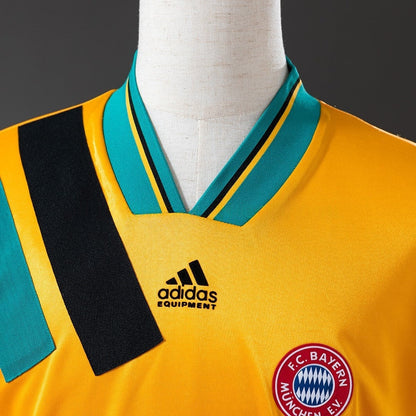 Bayern Munich Jersey 1993/95 Away Retro Football Kit