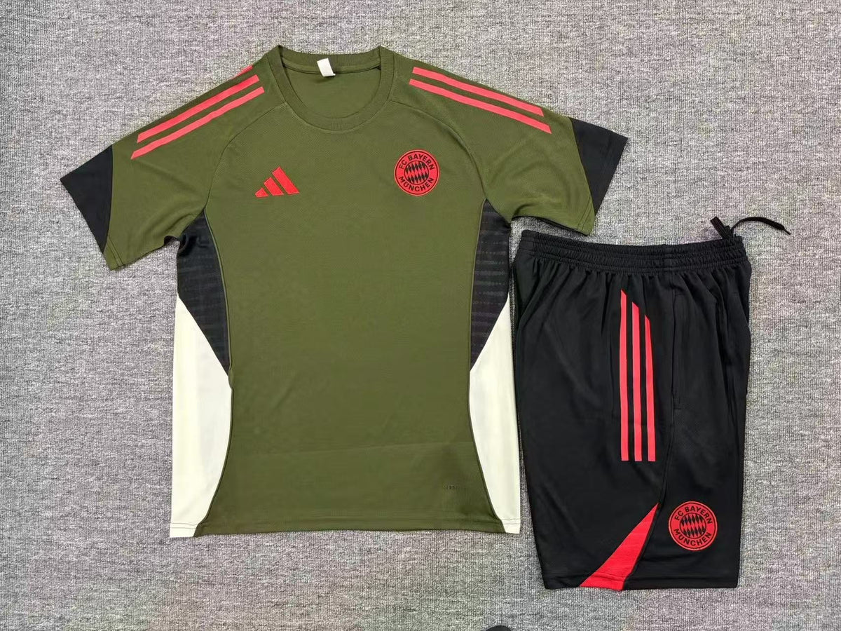 Kids Bayern Munich Training Tracksuits 25/26 Football Kit Soccer Jersey