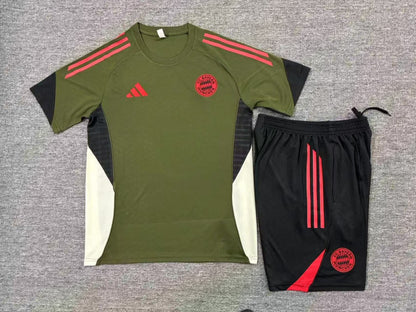 Kids Bayern Munich Training Tracksuits 25/26 Football Kit Soccer Jersey