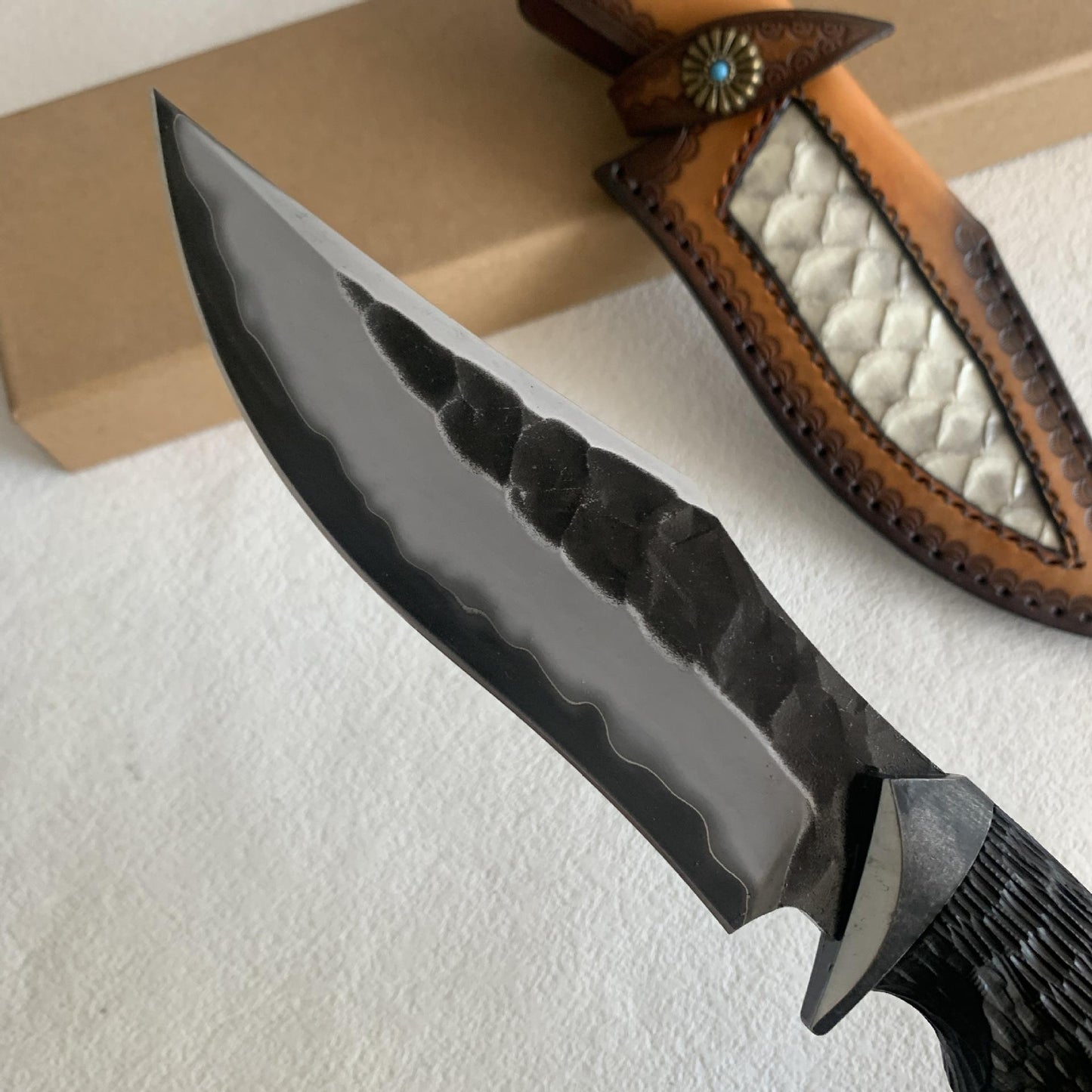 Damascus Fixed Blade Knife – Hand Forged Sanmai VG10 Core Ebony Handle Tactical Survival