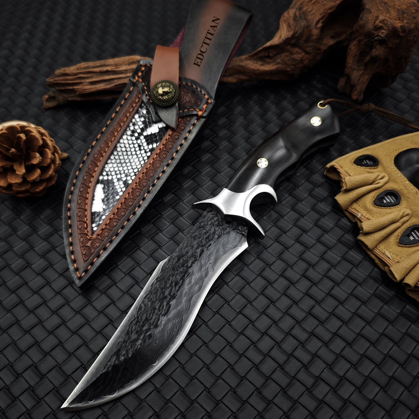 Damascus Fixed Blade Knife – Obsidian Fang Hunting with 105-Layer VG10 & Ebony Handle