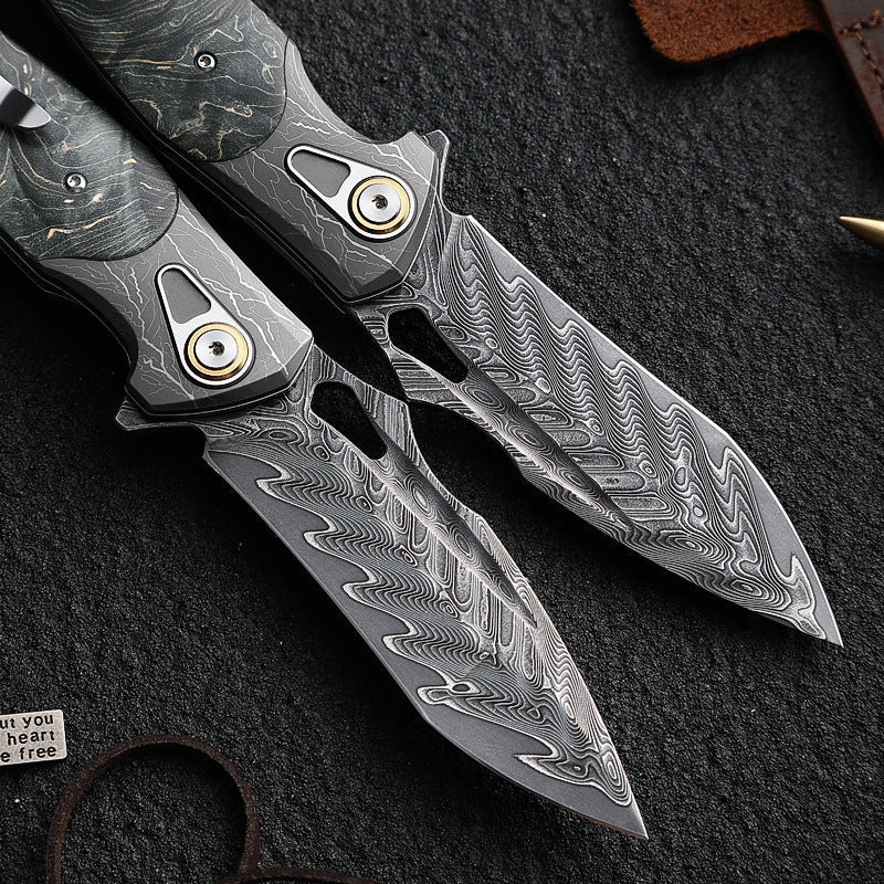 Damascus Folding Knife – Obsidian Edge Steel with VG10 & Stabilized Wood