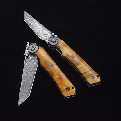 Damascus Folding Knife – SolarFlame EDC with VG10 Steel with Golden Phoebe Handle