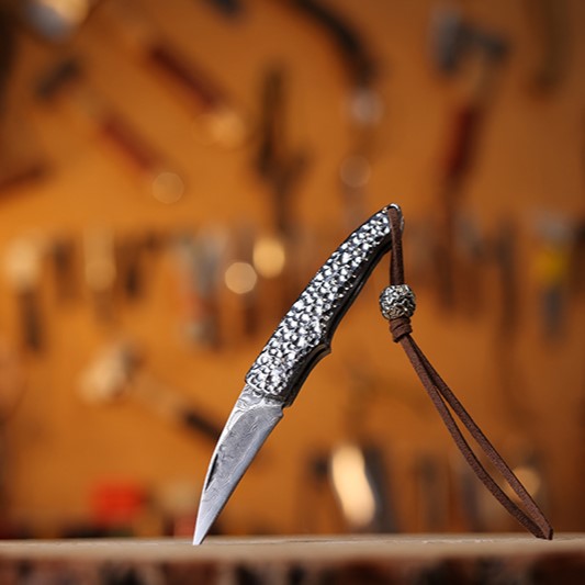 Damascus Folding Knife – Steel Pocket Compact Keychain EDC Collector
