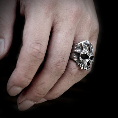 Devil Tooth Skull Ring – Busted Gothic Punk Biker for Alternative Styling, Collecting