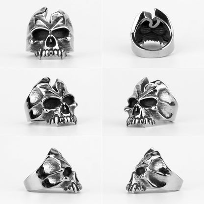 Devil Tooth Skull Ring – Busted Gothic Punk Biker for Alternative Styling, Collecting
