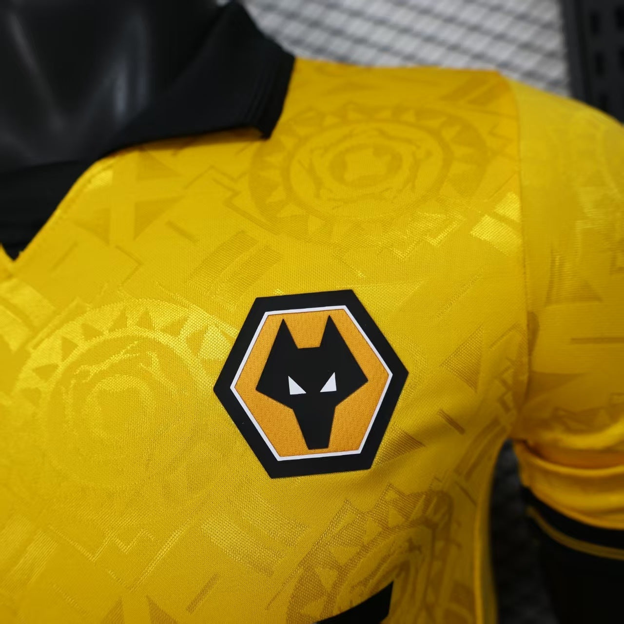 Player Version Wolves Home Jersey 25-26 Football Kit Soccer Jersey