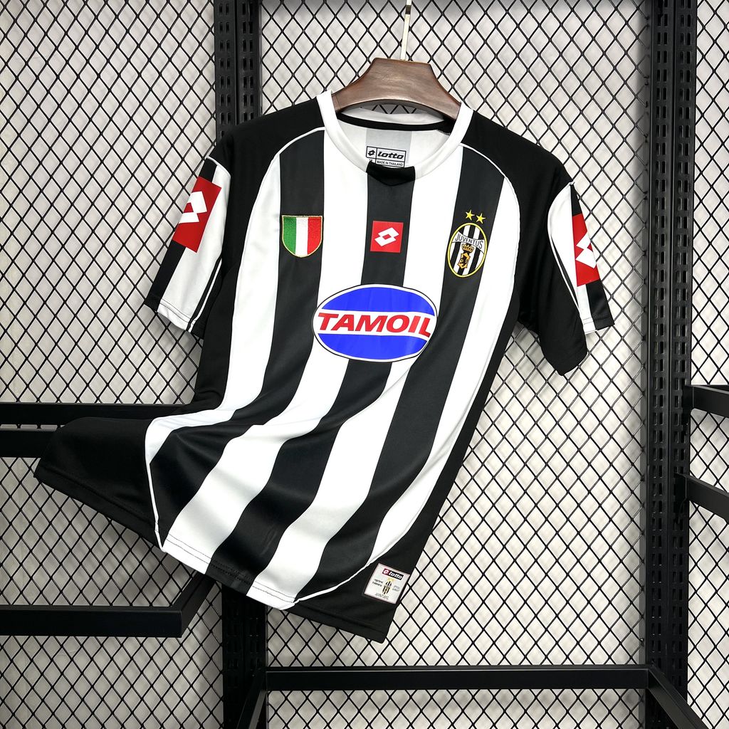 Retro Juventus Home Kit 2002/03 Football Jersey