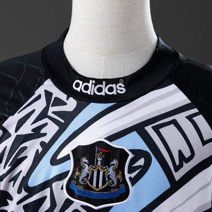 Newcastle United Jersey 1995-96 Goalkeeper Retro Football Kit Long Sleeves