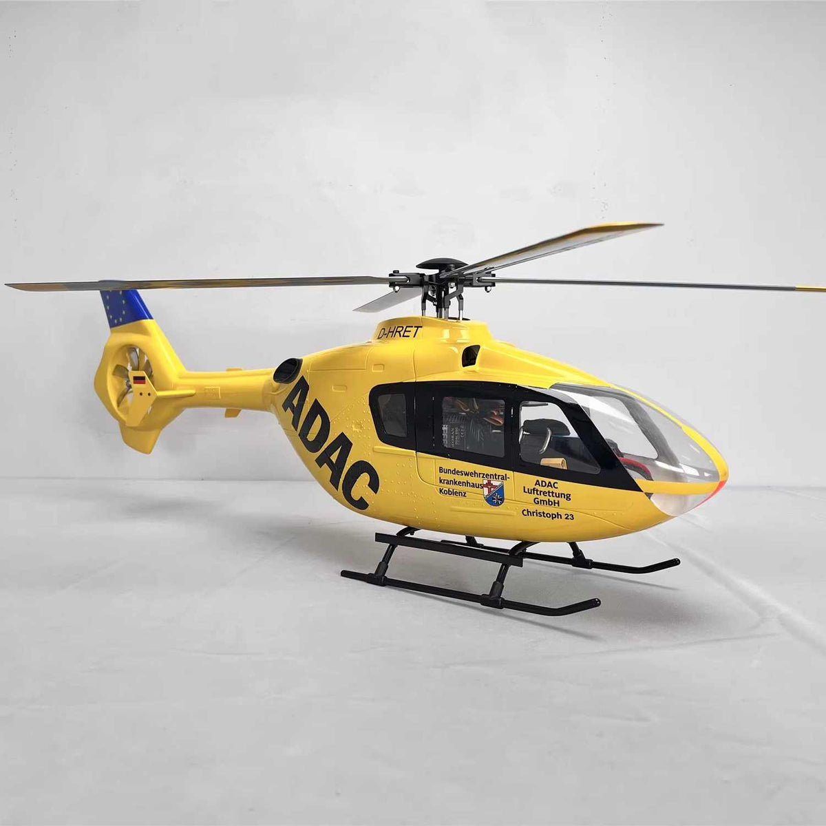 FLYWING EC135 470 Scale 6CH 4-Blade GPS H1 Flight Controller Brushless RC Helicopter PNP/RTF