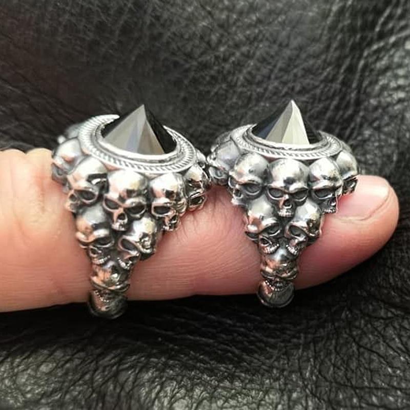 Gothic Skull Ring – Aneka Crystal Zircon Punk Biker Statement