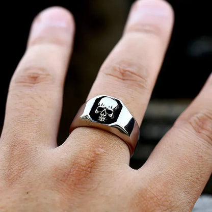 Gothic Skull Ring – Emblem Biker Punk Rock Gold Silver Statement