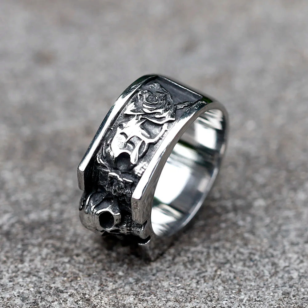 Gothic Skull Ring – Roses Punk Vintage Dark Statement for Alternative Styling, Collecting